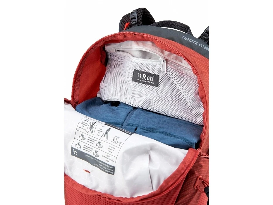 Batoh_Rab_Protium_27_tuscan_red_7