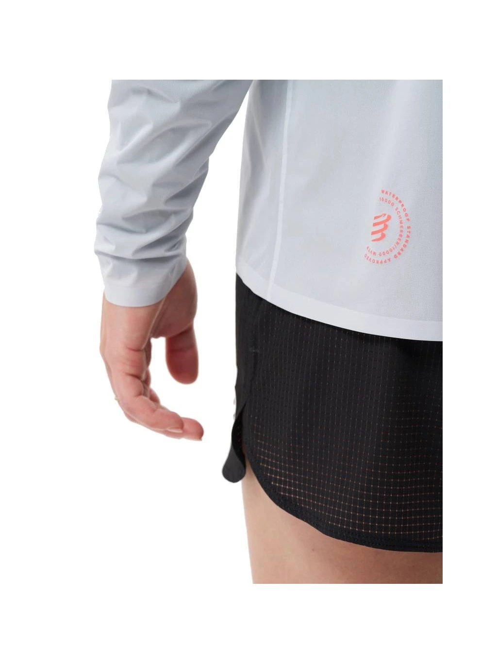 Bunda_Compressport_Hurricane_Wateroroof_10_10_W_grey_dawn_4