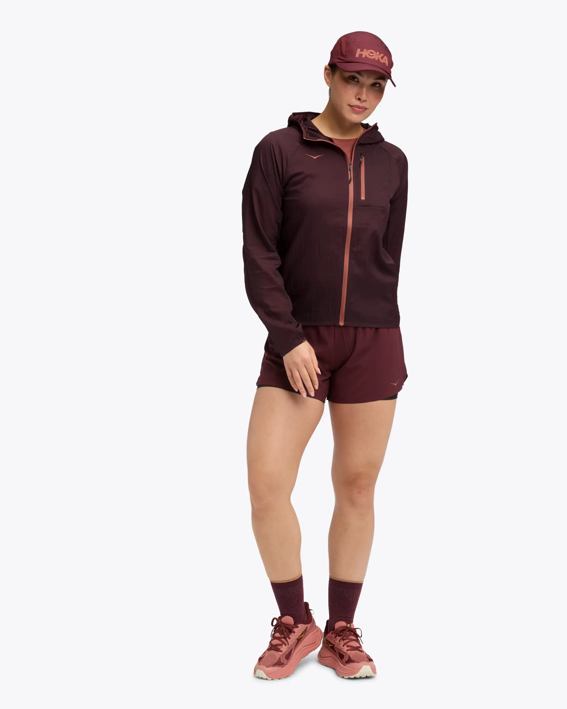 Bunda_Hoka_W_Skyflow_Jacket_black_cherry_3