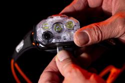 Celovka_Petzl_Swift_RL_black_orange_7