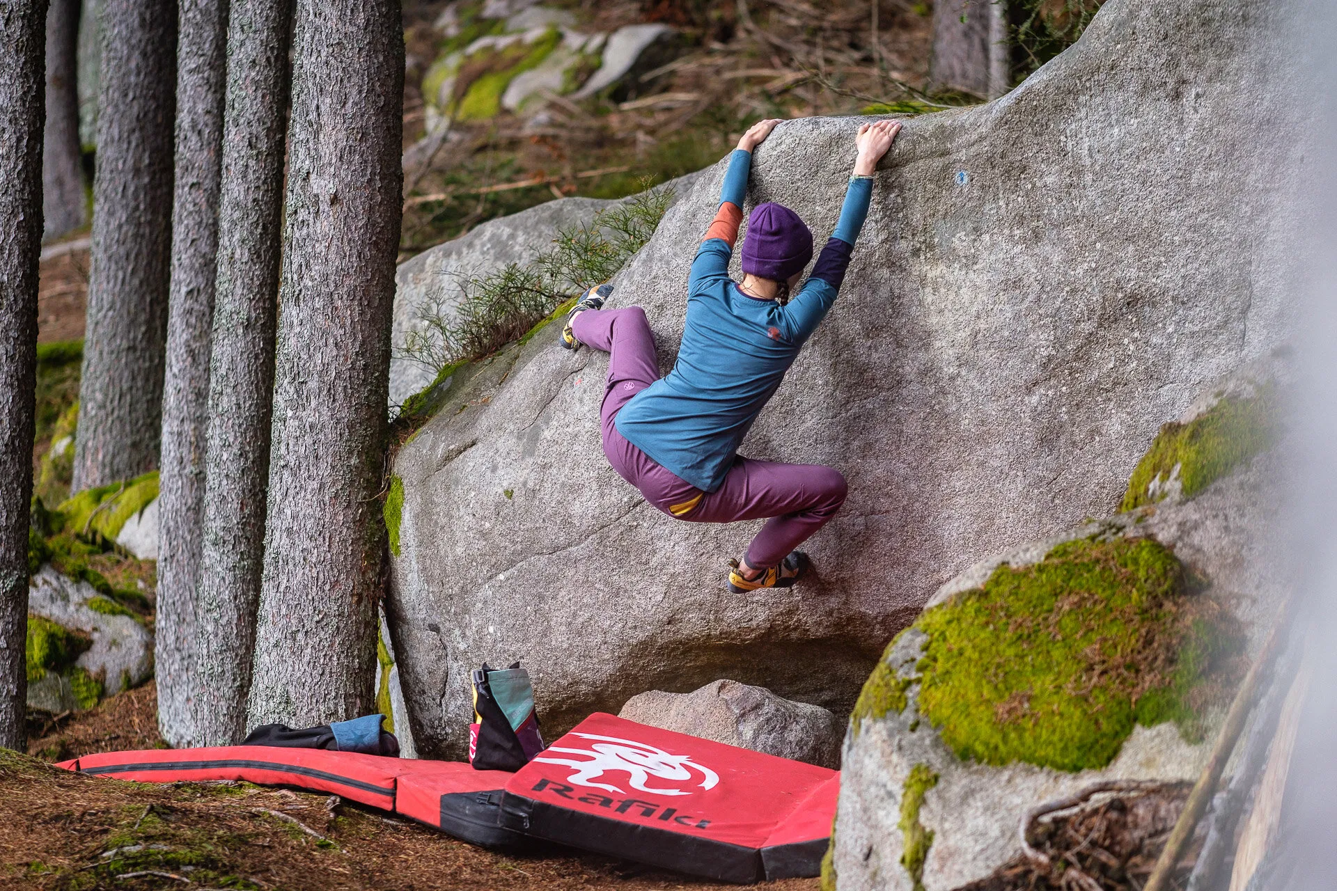 Nohavice_Rafiki_W_Sierra_plum_wine_7