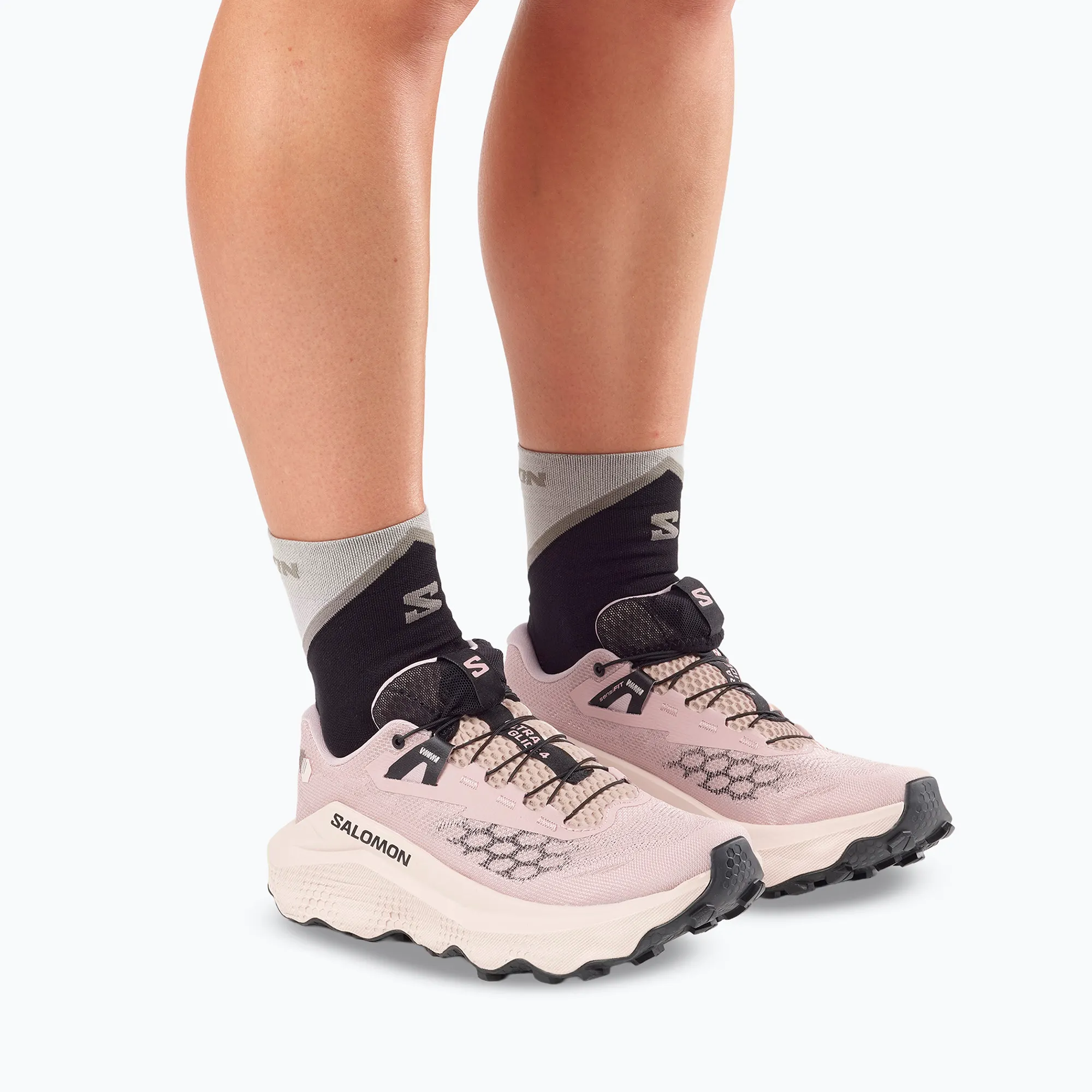 Topanky_Salomon_Ultra_Glide_4_W_shadow_black_8