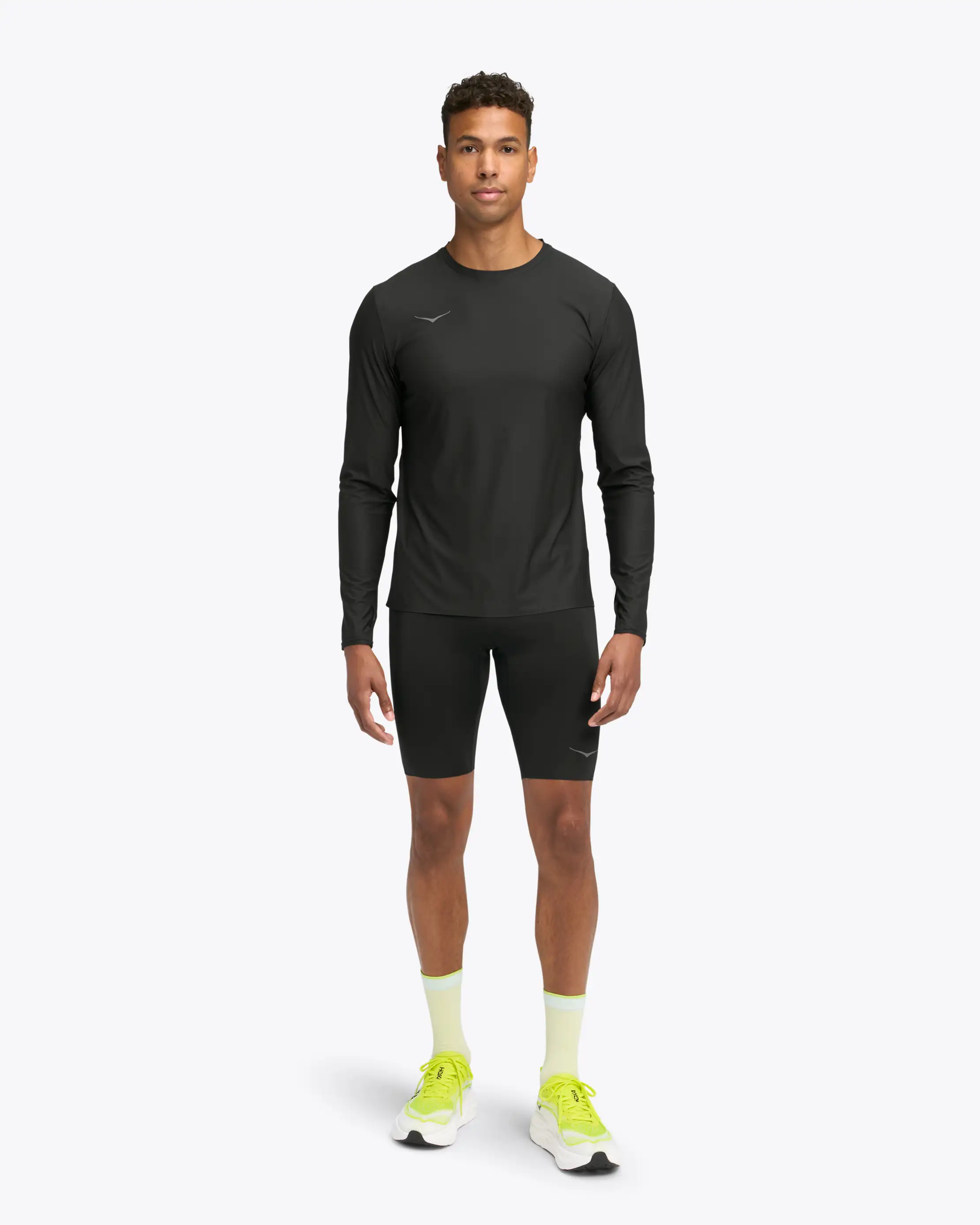 Tricko_Hoka_M_Airolite_LS_black_4