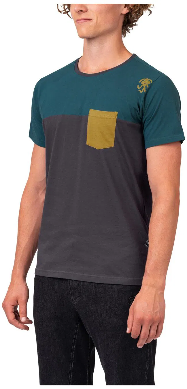 Tricko_Rafiki_Grab_LT_M_india_ink_tapestry_5